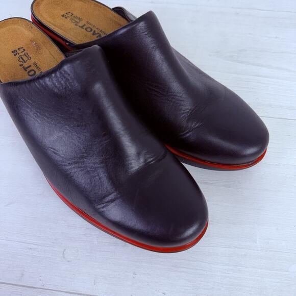 Naot Evening Mule Clogs Black EU 38 US 7.5 Madras Leather Red Accent Slip On - Picture 10 of 16